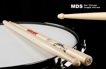 Mikeey Dee Signature